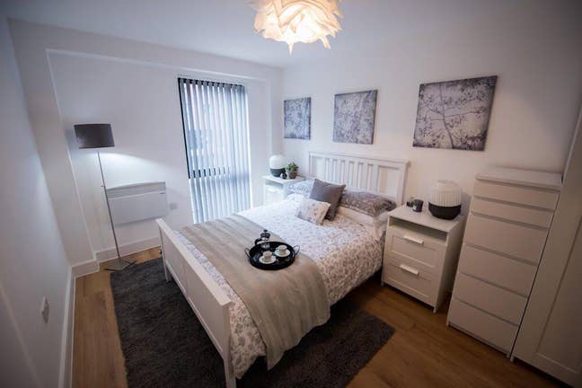 1 double room with separate bathroom  Main Photo