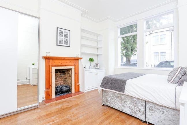 🧝🏼‍♀️🧝🏻 Large Fulham Room - Professionals 🧝🏼 Main Photo
