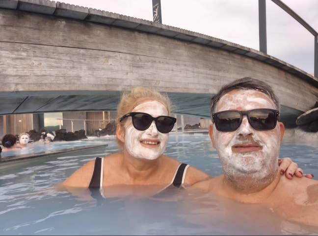 I am a professional male aged 49. I am lookin... Main Photo
