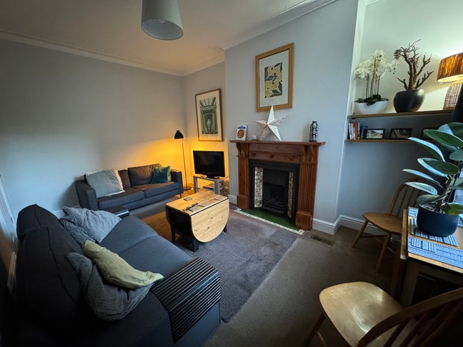 ⭐️⭐️Smart double in friendly professional house⭐️⭐ Main Photo