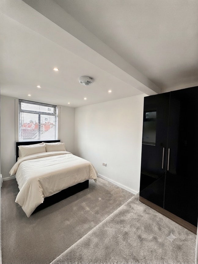 🔥 Luxury Brand New Double Room 💎 Central Walsall 🏡 Main Photo