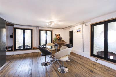 2-Bed, 2-Bath Apartment – The Granary, Bristol BS1 Main Photo