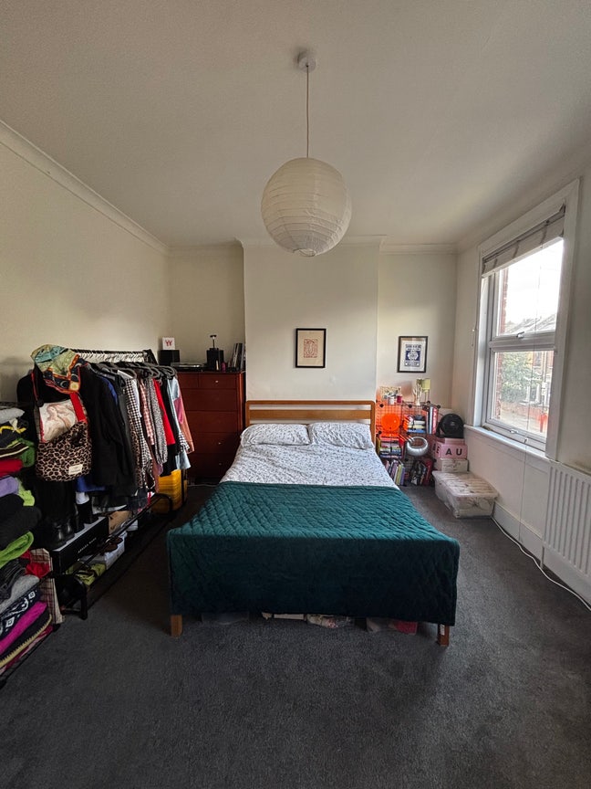 Big room in friendly Lower Clapton houseshare  Main Photo