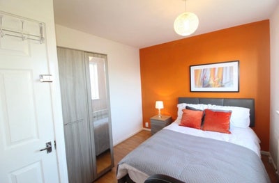 Professional House Share, Priorslee Main Photo