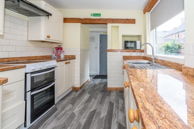 1x Double Ensuite Room To Rent in Town Centre Main Photo