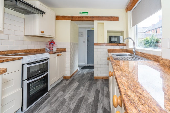 1x Double Ensuite Room To Rent in Town Centre Main Photo