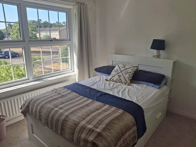 Self contained annexe to rent weekdays only Main Photo