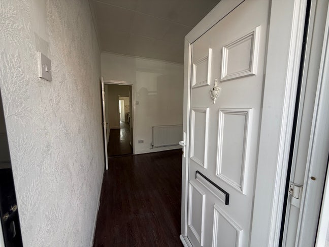 🏡Newly-Refurbished 3 Bed 2 Reception Property CV6 Main Photo
