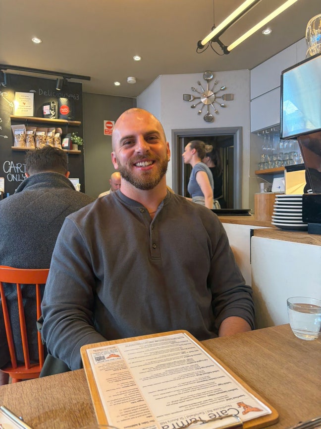 29 y/o Professional chatty food enthusiast Main Photo