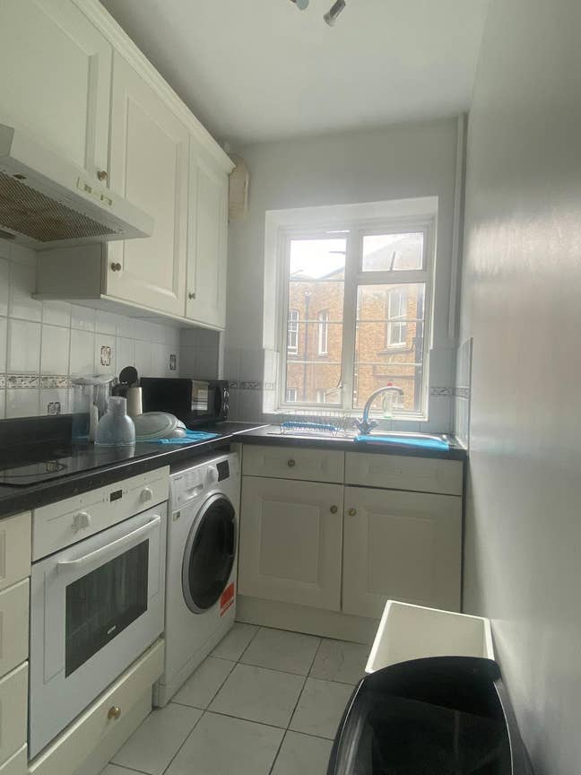 West Kensington Court Flat  Main Photo