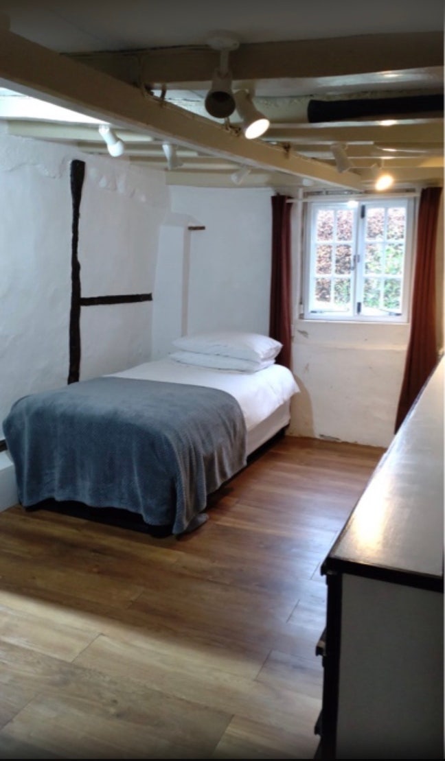 ⭐️⭐️⭐️Single Room in a stunning cottage  ⭐️⭐️⭐️ Main Photo