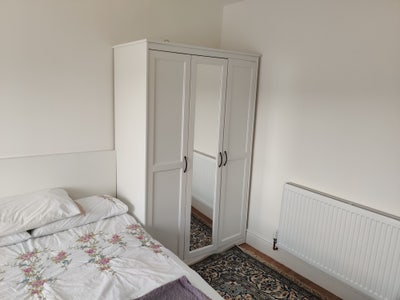 Large double room for single occupancy only  Main Photo