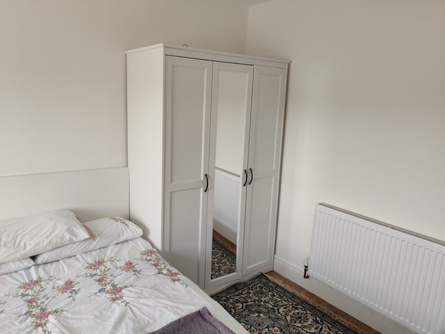 Large double room for single occupancy only  Main Photo