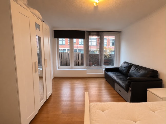 Room in a Shared Flat, Camberwell Road Main Photo