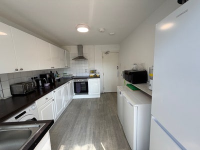 Bright  comfortable room Main Photo