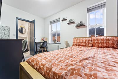 Ensuite Room In Rugby Near Train station  Main Photo
