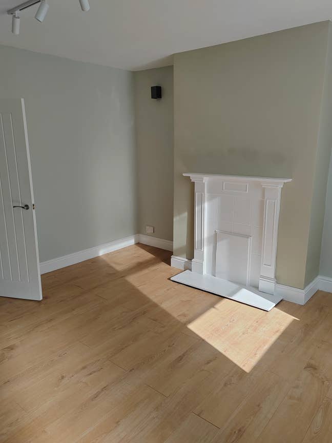 2 Bed House to Rent - Bramley S66 Main Photo