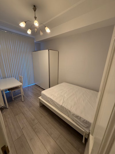 Double Bedroom, Ground Floor, All Bills Included Main Photo