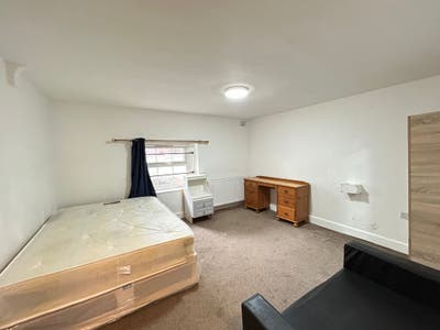 1 Bed Flat Near Stratford Main Photo