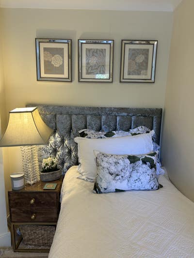 Wonderfully located Mon- Friday rental.  Main Photo
