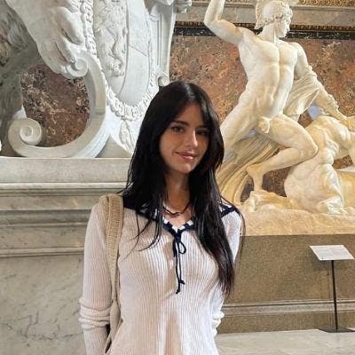 Female student (24) looking for a room to rent Main Photo