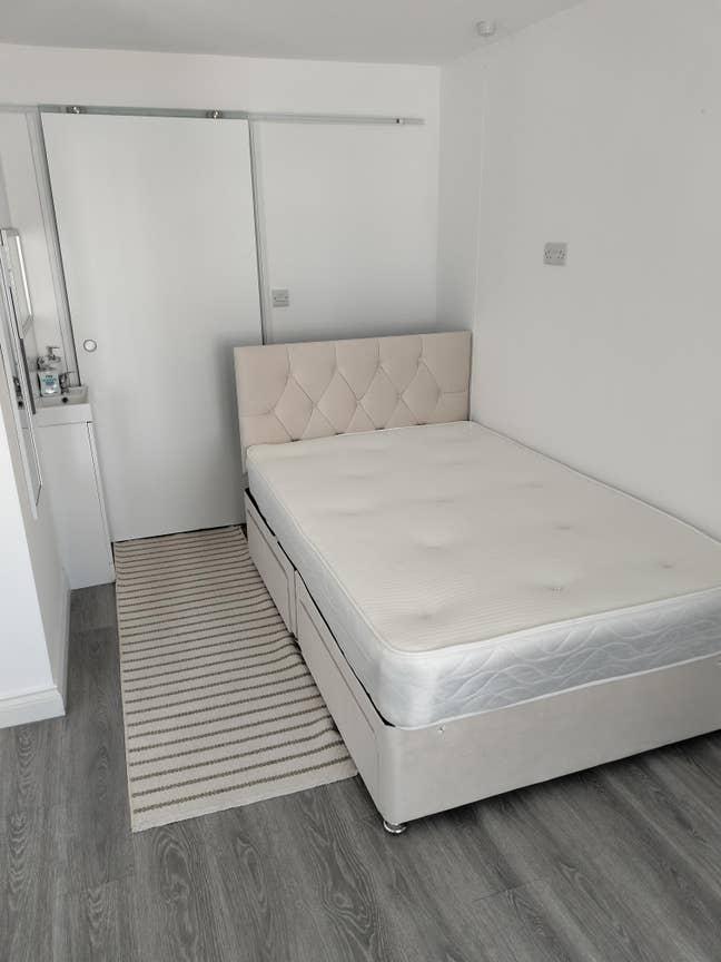 Self content private studio for rent Main Photo