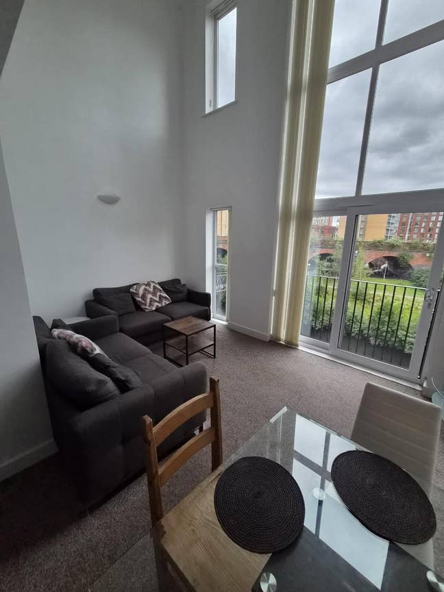 Luxury 3-Bedroom Duplex Apartment Main Photo