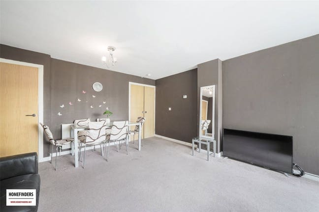Spacious three-bedroom house on Elderberry Way, E6 Main Photo