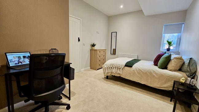 ⭐️ Luxury Professional Rooms • Must See! (198Fr) Main Photo