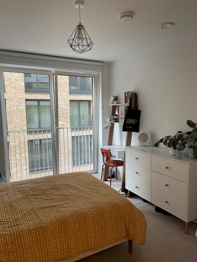 One Double room Available in 2 bed flat!  Main Photo