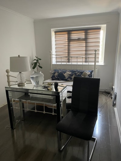 Room Main Photo