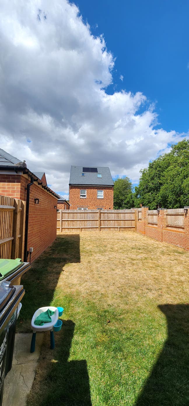 Modern, Bright Ensuite Room in Fully Furnished Hom Main Photo