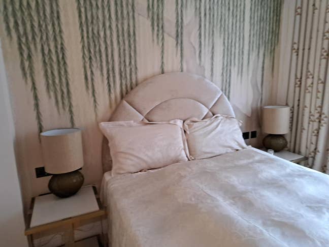 Lovely en-suite Double Room near Holland park. Main Photo
