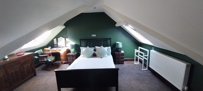 Double Rooms in Semi-Rural North Warwickshire Main Photo