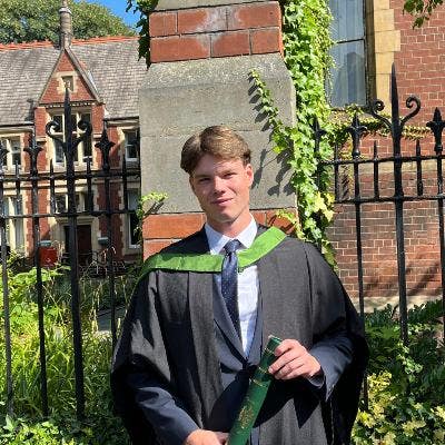 Looking for flat or house share Main Photo