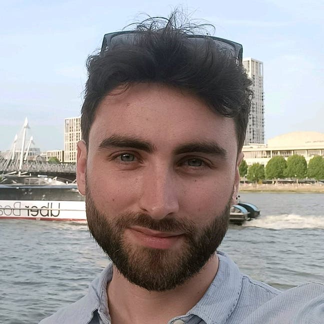 Looking for double room in shared flat Main Photo