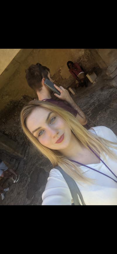 Mature student looking for sept-dec room Main Photo