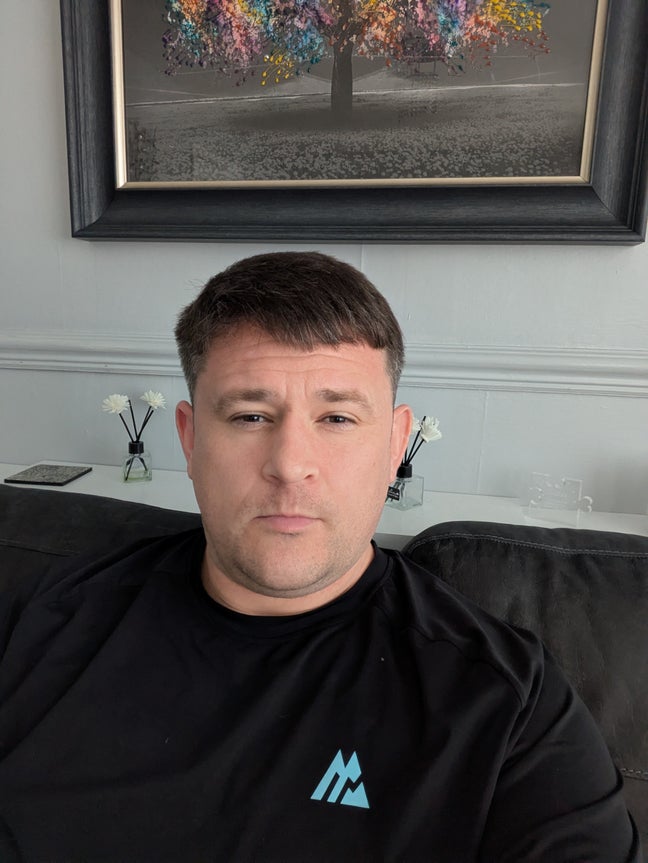 39 year old Male seeks a single or double room Main Photo
