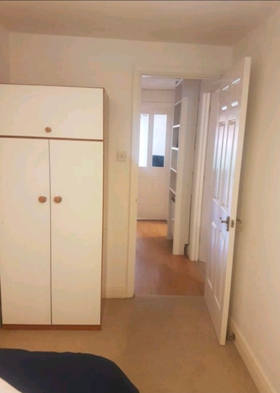 Beautiful room next to Richmond Park Main Photo