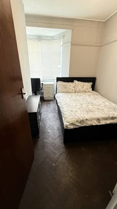 2 Bedroom Flat to Let –  Victoria road N9 9BB Main Photo