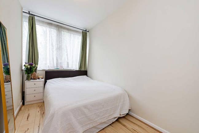 Compact single room — 2 mins Old Street Main Photo