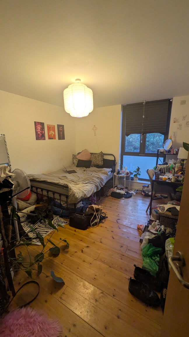 1 Double Room in 2 Bed Flat - 15 Sept Main Photo