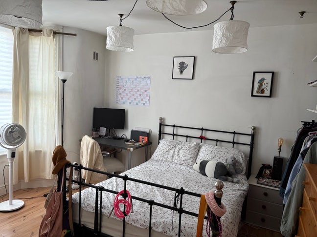 Large double room available in Clapton  Main Photo