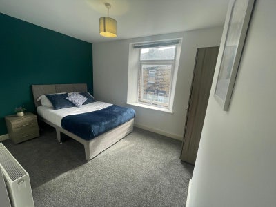 Great Double Room Ensuite in Barnsley  Main Photo