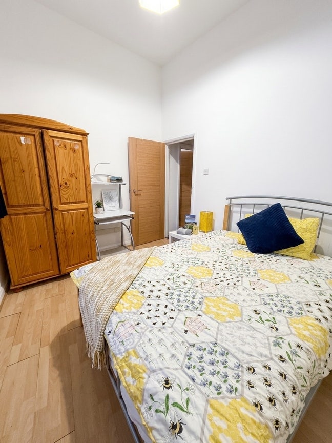 Double Room –  Bromley by Bow/Langdon Park Main Photo