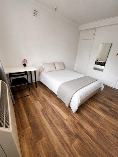 Double Room - Clapham Junction / Battersea (SW11) Main Photo