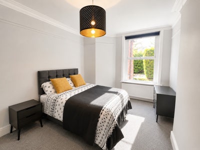 Modern, Furnished Double Room 📍 Main Photo
