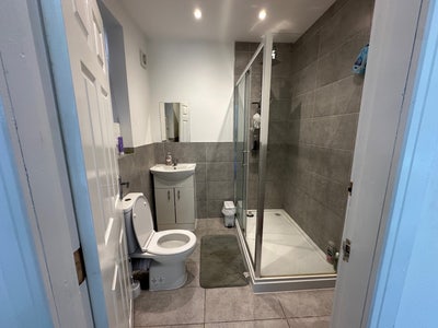Double bedroom in Oldbury Main Photo