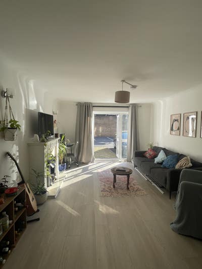 Sublet for 5 weeks in London Bridge Main Photo