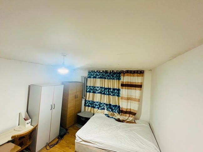 There are very big and double size rooms Main Photo